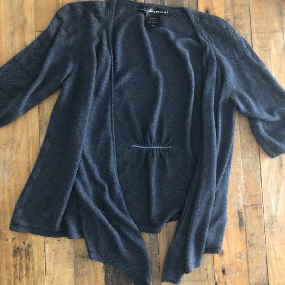 Small/Xsmall tops - Picture 8 of 12